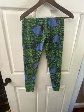 Lularoe OS big foot leggings sasquatch